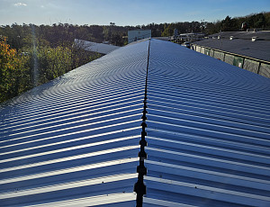 Výměna střešní krytiny a montáž FVE